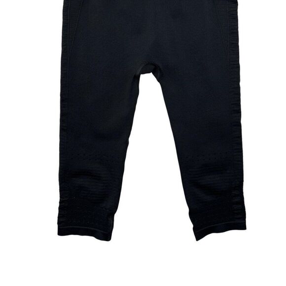 Gymshark Women's Black Capri Leggings - Picture 7 of 7